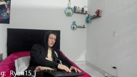 Snapshot of ryan15_ chatting on March 10, 2025, 11:42 am Ryan 15 online show from March 10, 2025, 11:42 am