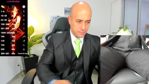 ryan_master_ online show from January 3, 2025, 12:08 pm