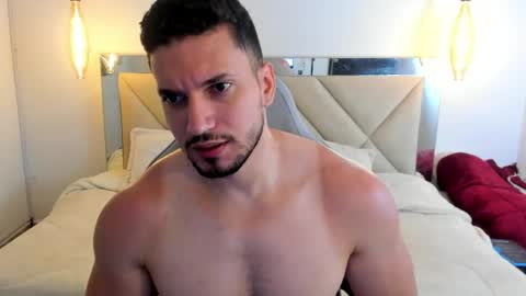 Snapshot of ryan_ward79 chatting on May 8, 2026, 12:10 pm Ryan online show from May 8, 2026, 12:10 pm