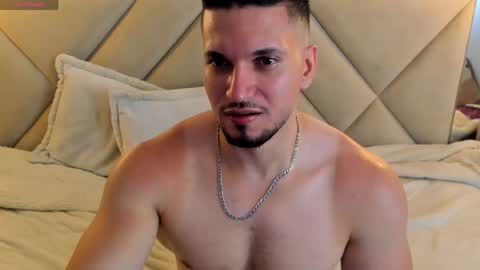 Snapshot of ryan_ward79 chatting on May 11, 2026, 4:07 am Ryan online show from May 11, 2026, 4:07 am