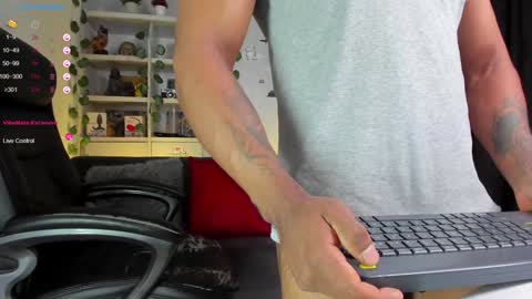 ryanboy30 online show from January 23, 2025, 2:07 pm