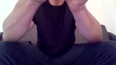 ryand066 online show from April 21, 2026, 9:39 pm