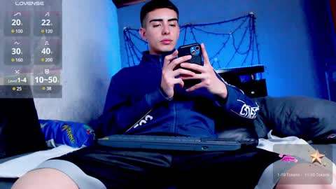 Ryannhill  online show from December 29, 2024, 11:29 pm