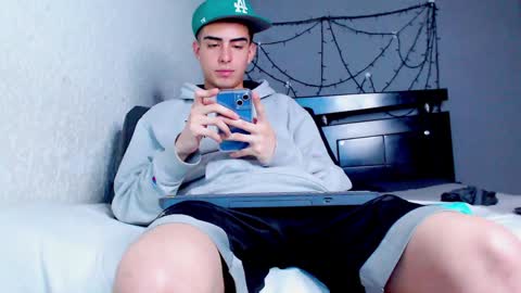 Ryannhill  online show from January 21, 2025, 9:35 am