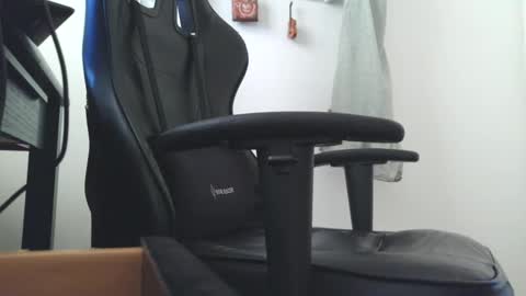 ryderrock3 online show from April 27, 2026, 7:23 pm