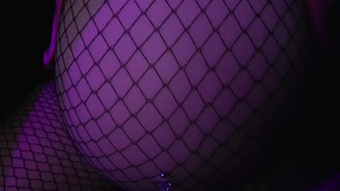 Snapshot of rynn_x chatting on June 2, 2026, 7:10 am SINGLE WIDOWED MOM online show from June 2, 2026, 7:10 am