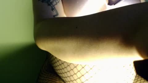 Snapshot of rynn_x chatting on June 15, 2026, 4:42 pm SINGLE WIDOWED MOM online show from June 15, 2026, 4:42 pm
