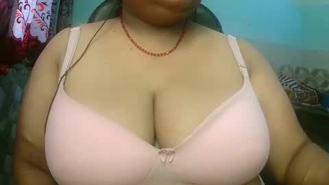 HotLovers online show from November 8, 2025, 6:02 am