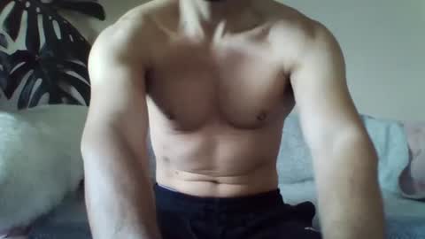 Snapshot of s43_ chatting on October 1, 2025, 11:38 am s43_ online show from October 1, 2025, 11:38 am