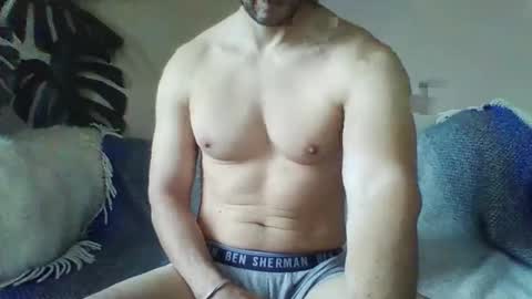 s43_ online show from November 26, 2025, 11:11 am