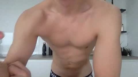 Snapshot of s476890 chatting on March 5, 2025, 6:23 am s476890 online show from March 5, 2025, 6:23 am