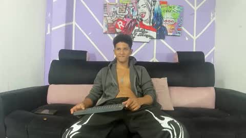 s_d_b_hot online show from April 5, 2026, 7:44 pm