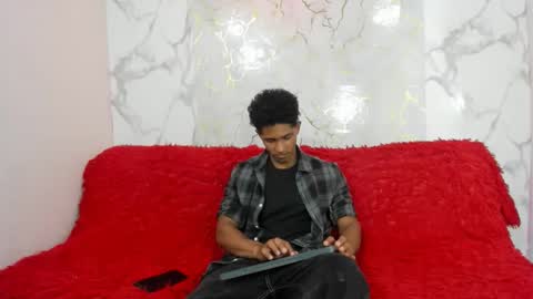 s_d_b_hot online show from April 26, 2026, 7:11 pm