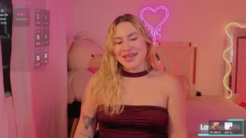 Snapshot of saaya_tay chatting on February 7, 2026, 3:32 am saaya_tay online show from February 7, 2026, 3:32 am