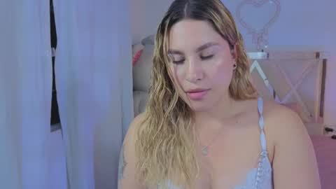 Snapshot of saaya_tay chatting on March 11, 2026, 3:56 am saaya_tay online show from March 11, 2026, 3:56 am