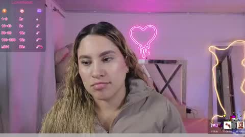 Snapshot of saaya_tay chatting on March 18, 2026, 3:31 am saaya_tay online show from March 18, 2026, 3:31 am