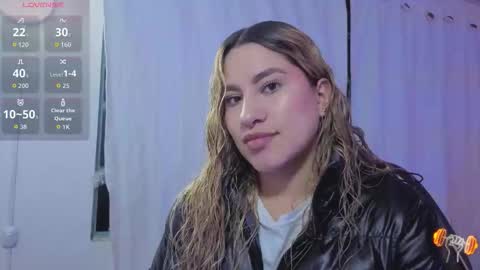 Snapshot of saaya_tay chatting on March 19, 2026, 3:10 am saaya_tay online show from March 19, 2026, 3:10 am