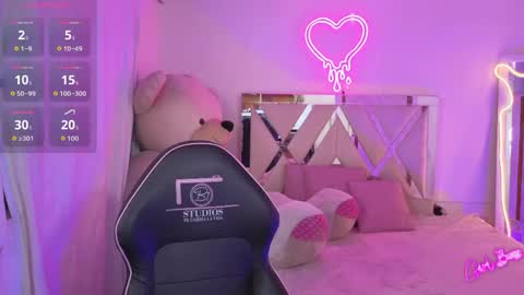 Snapshot of saaya_tay chatting on April 15, 2026, 3:35 am saaya_tay online show from April 15, 2026, 3:35 am