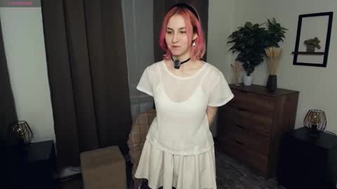 Sabrina online show from December 3, 2025, 8:45 am