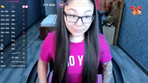 Snapshot of sabrina_sven chatting on December 28, 2024, 1:18 am GMT7TueWedThuFriSatSun 0100am-0700am online show from December 28, 2024, 1:18 am