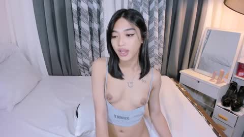 urHOT SABBY online show from February 27, 2025, 5:26 pm