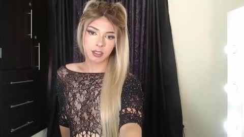 sabrinatshot online show from May 23, 2026, 3:49 pm