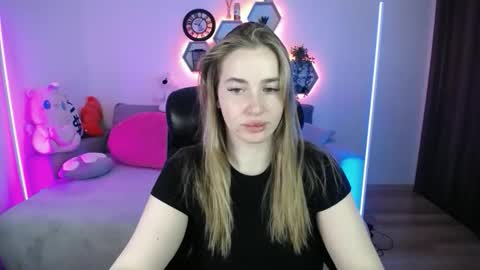 Snapshot of sabrinviolet chatting on May 8, 2026, 8:30 am Sabrina Violet online show from May 8, 2026, 8:30 am
