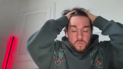 Snapshot of sacha555paris chatting on February 15, 2026, 4:25 pm Sachaa online show from February 15, 2026, 4:25 pm