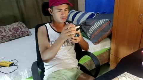 Snapshot of sachu01 chatting on May 10, 2026, 11:59 am Sachu01 online show from May 10, 2026, 11:59 am
