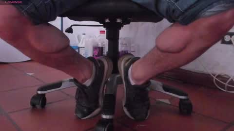 Snapshot of sack_connor chatting on November 28, 2025, 9:28 pm Sack online show from November 28, 2025, 9:28 pm