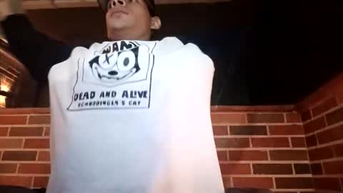 Snapshot of sack_connor chatting on March 21, 2026, 9:03 am Sack online show from March 21, 2026, 9:03 am