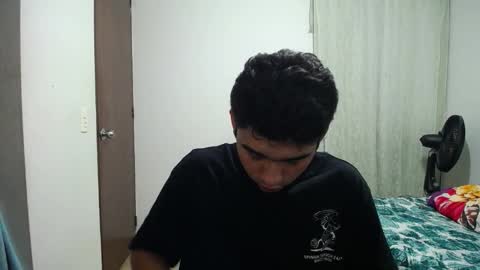 Snapshot of sack_rojas chatting on November 24, 2025, 12:21 am Sack online show from November 24, 2025, 12:21 am