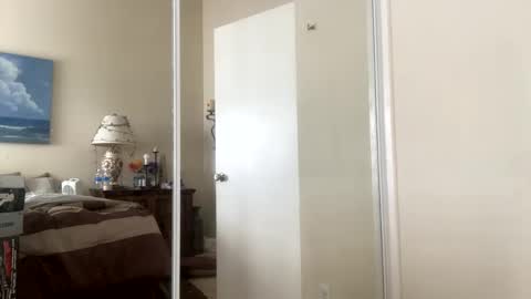 R online show from February 15, 2025, 5:07 pm