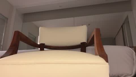 saconuts online show from October 6, 2025, 1:25 am