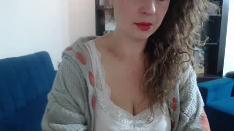 Snapshot of sacrletardiente chatting on September 15, 2025, 1:00 pm sacrletardiente online show from September 15, 2025, 1:00 pm