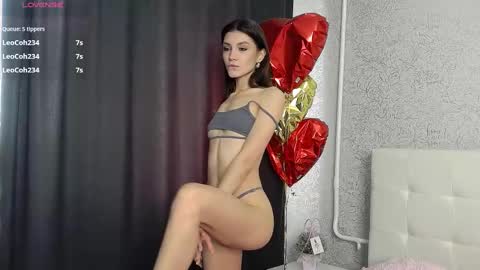 Snapshot of sacura_sacura chatting on March 5, 2025, 10:33 am Sacura online show from March 5, 2025, 10:33 am