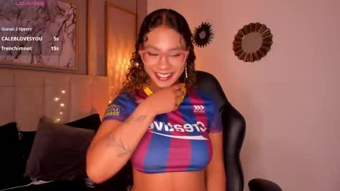 Snapshot of sade_jackson1 chatting on June 7, 2026, 4:49 am Sophie online show from June 7, 2026, 4:49 am