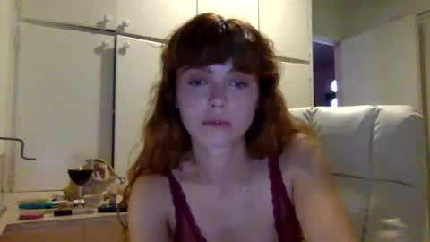 sadgirldies online show from December 19, 2024, 4:02 am