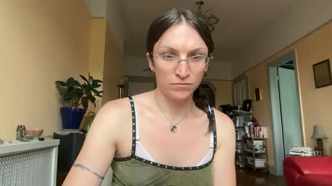 Sadie online show from June 17, 2026, 5:47 pm