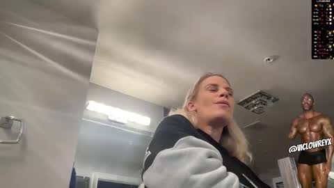 SadieRW online show from March 5, 2025, 2:46 am