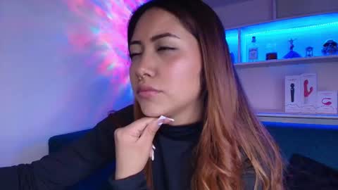 Cami online show from October 30, 2025, 7:25 pm