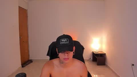 saenz_hotx online show from October 28, 2025, 1:31 am