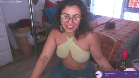 Snapshot of safaeri chatting on June 30, 2026, 9:05 pm Safa online show from June 30, 2026, 9:05 pm
