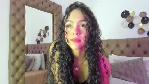 Cattleya online show from February 4, 2025, 11:05 am