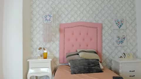 Cattleya online show from March 10, 2025, 12:04 pm