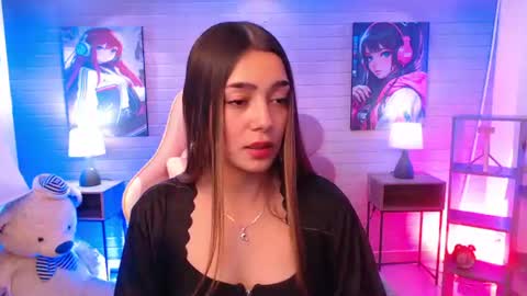Hailey jonnes online show from July 7, 2026, 11:31 pm