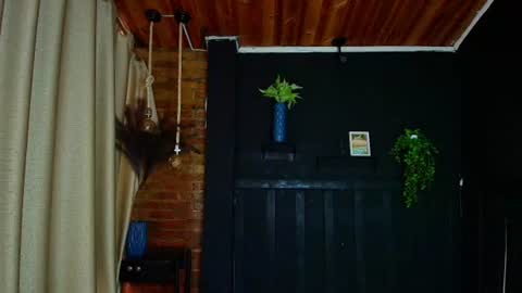 Snapshot of sahra_tayl0r_ chatting on June 21, 2026, 1:24 pm SARA online show from June 21, 2026, 1:24 pm