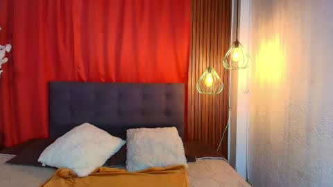 Snapshot of sahra_tayl0r_ chatting on July 7, 2026, 2:10 pm SARA online show from July 7, 2026, 2:10 pm