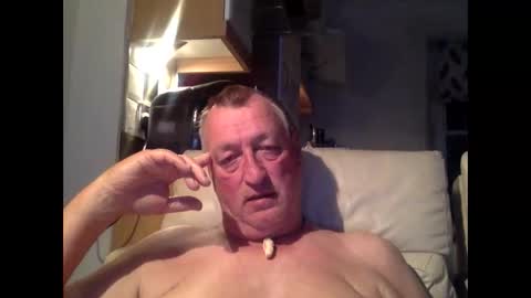 sail_naked online show from May 16, 2026, 9:24 pm