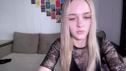 Snapshot of sailormoon666_ chatting on February 10, 2025, 1:33 pm Sofia online show from February 10, 2025, 1:33 pm